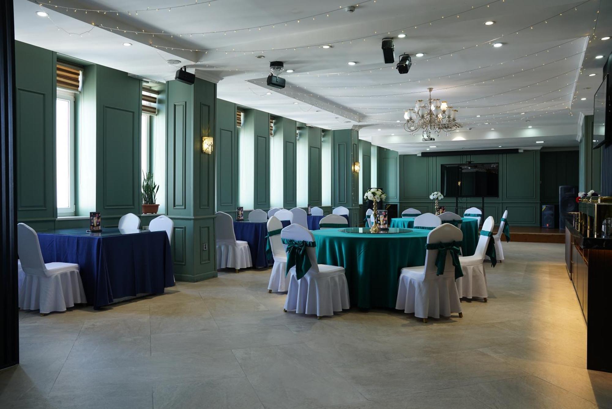 Ub Grand Hotel Ulán Bator Exterior foto